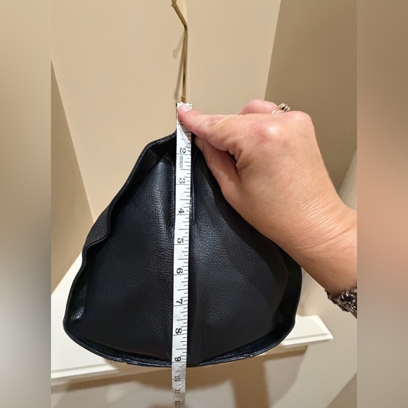 Balenciaga M Tube Round Tote - Picture 11 of 15